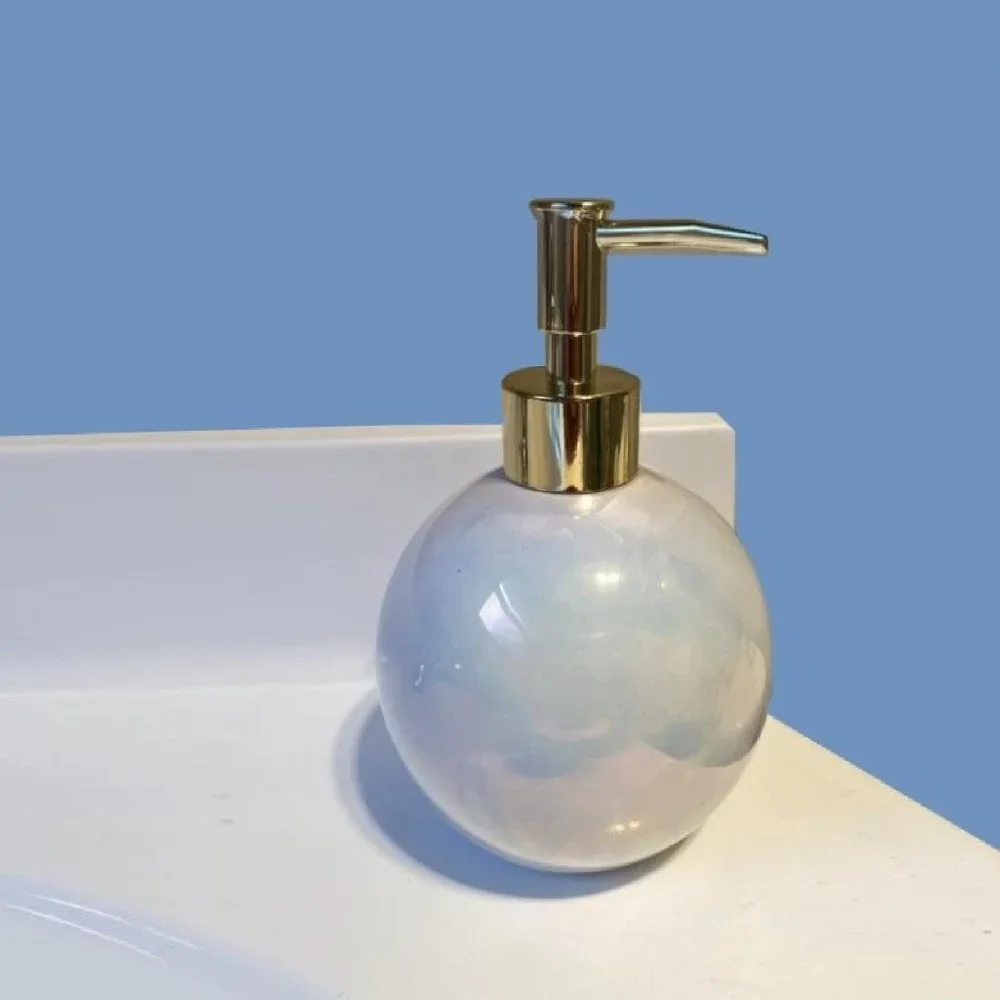 1 Wild Sage Iridescent Pearl Lotion/Soap Dispenser + 2 Cassidy Small Round Trays